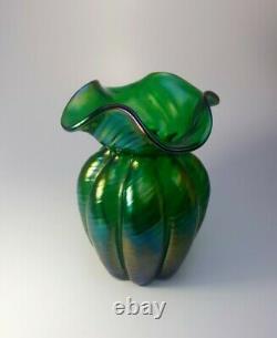 Large 1910s Nouveau Loetz Crete Rusticana Austrian Iridescent Green Glass Vase