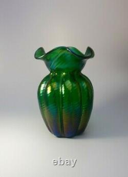 Large 1910s Nouveau Loetz Crete Rusticana Austrian Iridescent Green Glass Vase