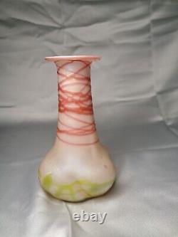Pallme Konig Austrian Art Nouveau Bud Vase Uranium Applied Glass