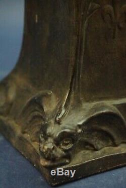 Terracotta bust Knight Bourbon lily Helmet 1800 XIX Goldscheider Austria Vienna